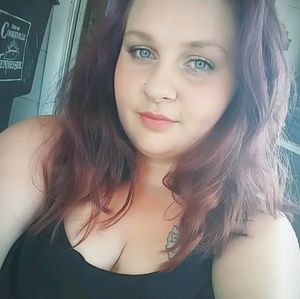 Meet your Posher, Makayla